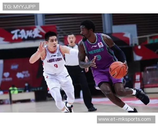 广东复仇山东获队史700胜阿联万分夜拒绝里程悲! 广东复仇山东获队史700胜阿联万分夜拒绝里程悲!